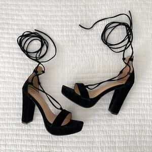 Chase & Chloe Lace-Up Velvet Platform 4.5 inch Heels in Black Size 7.5